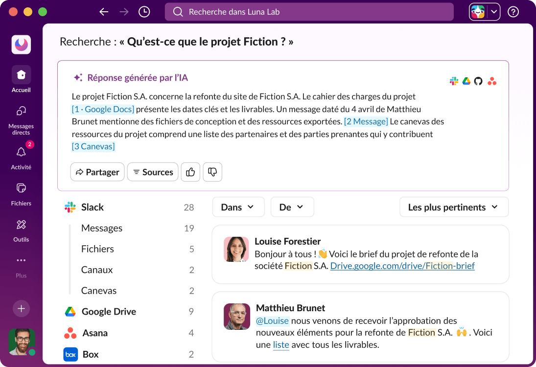 L’interface utilisateur Slack affiche une réponse générée par l’IA à une requête de recherche.
