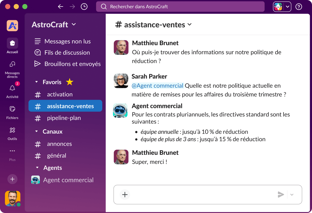 L’interface utilisateur Slack affiche un fil de discussion entre une équipe et un agent Agentforce.