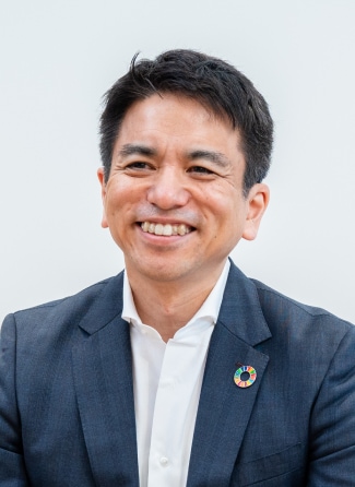 Headshot of Keiichi Makizono